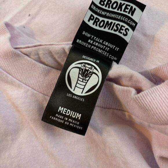 BROKEN PROMISES MELT AWAY Kiss Me Goodbye PINK SHIRT SIZE MEDIUM 100% Cotton - Picture 9 of 10